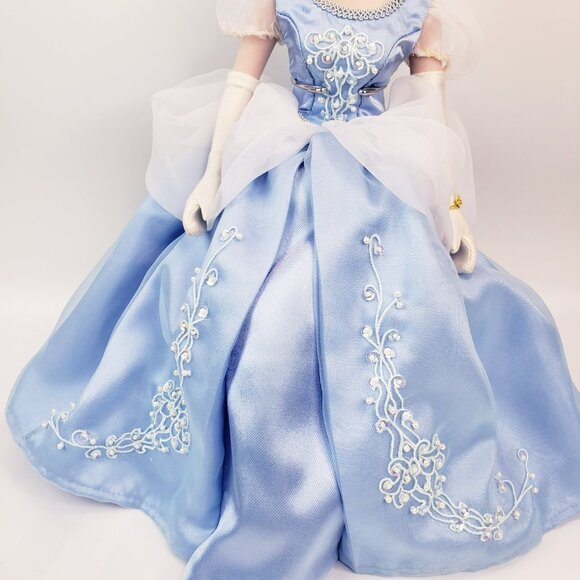 Disney CINDERELLA Porcelain KEEPSAKE Doll 2002 BRASS KEY 16 Inches VINTAGE - Picture 9 of 15